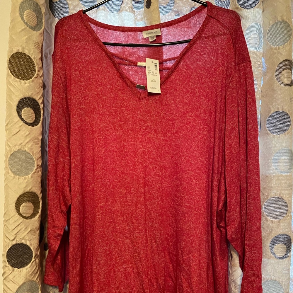 Plus size Avenue v-neck raspberry colored sweater with cross cross detail. 26/28